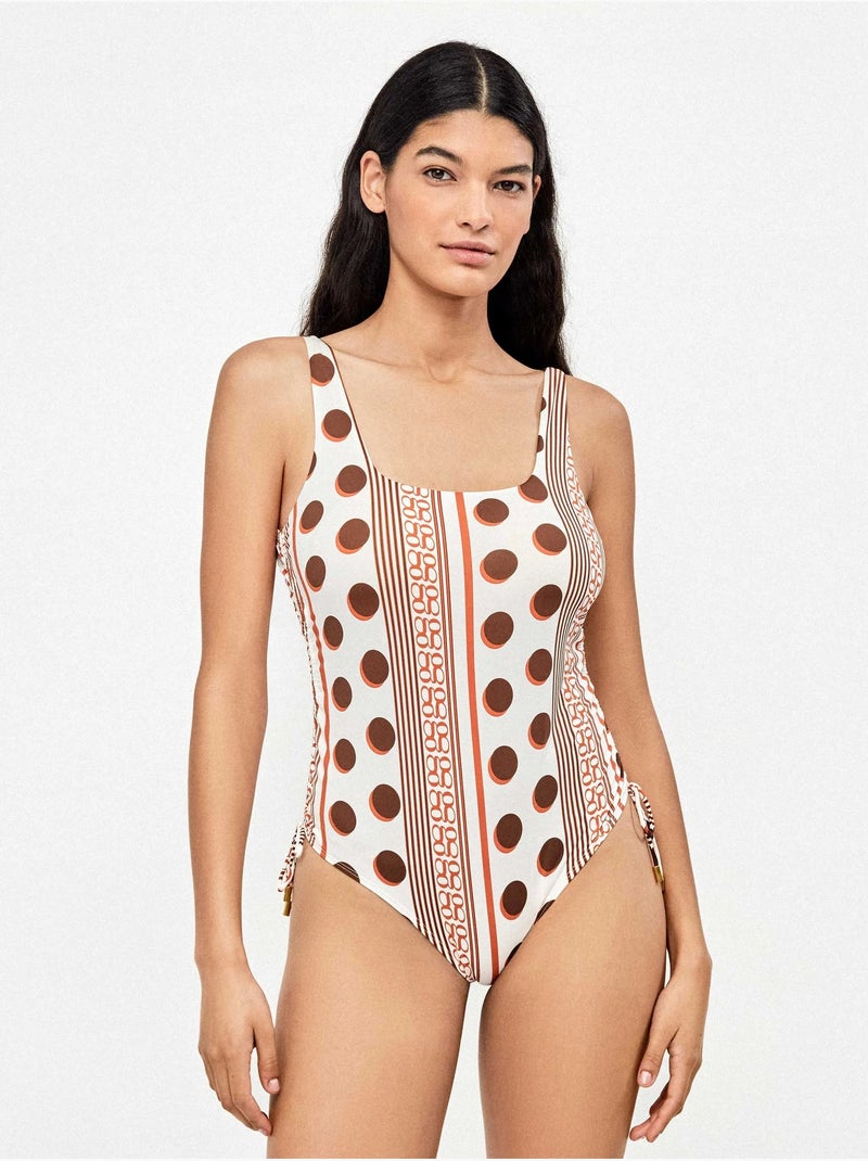 Bañador escote cuadrado ajustable en laterales monogram Multicolor - Kiabi