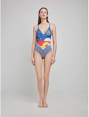 Bañador estampado cuello halter, sin aro y con tirantes regulables