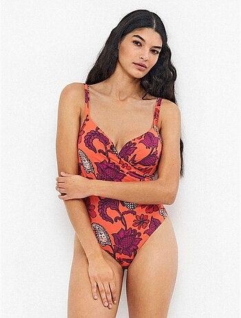 Bañador plus size efecto moldeador con aro y con foam