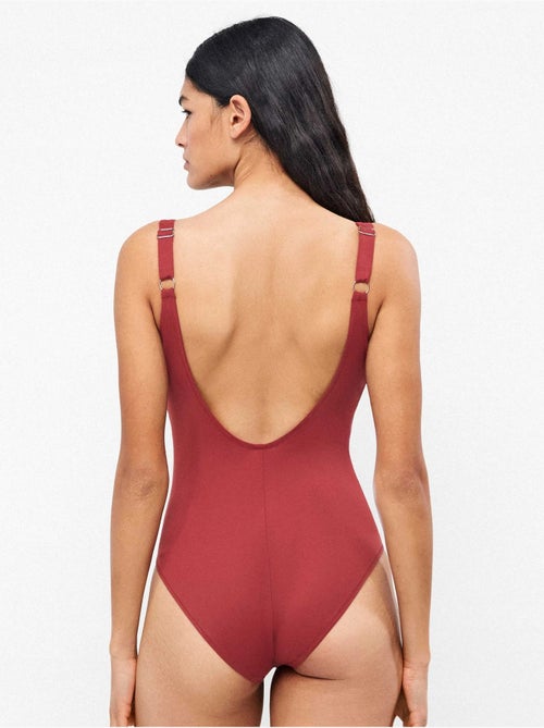 Bañador plus size efecto moldeador sin aro y con foam - Kiabi Bañador plus size efecto moldeador sin aro y con foam - Kiabi