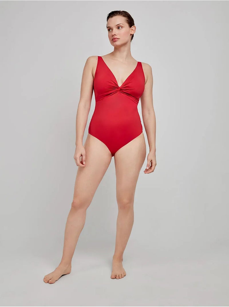 Bañador plus size moldeador, sin aro, con foam y nudo en escote Rojo - Kiabi