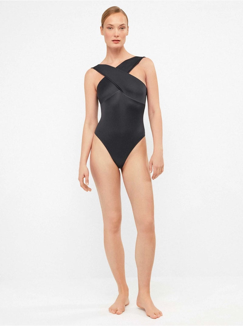 Bañador tipo body sin foam con cruce delantero satinado Negro - Kiabi