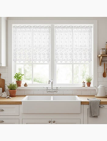 Barra de cortina de macramé calado con acabado festoneado