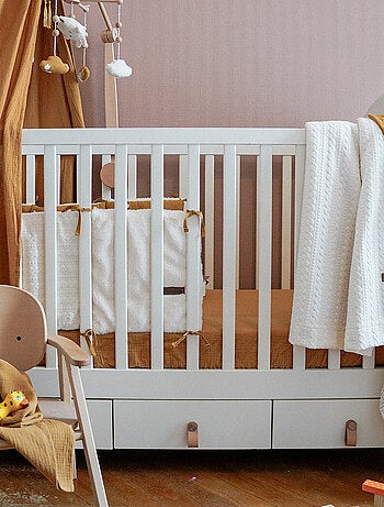 Barrera de cama acolchada de jersey jacquard con efecto de punto