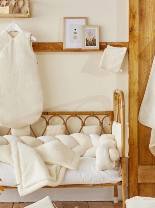 Bata con capucha de bambú para bebé y niño | BB&CO - Kiabi Bata con capucha de bambú para bebé y niño | BB&CO - Kiabi