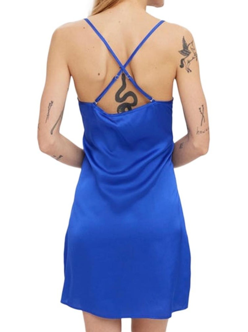 Bata Satinada para Mujer Vero Moda Azul - Kiabi