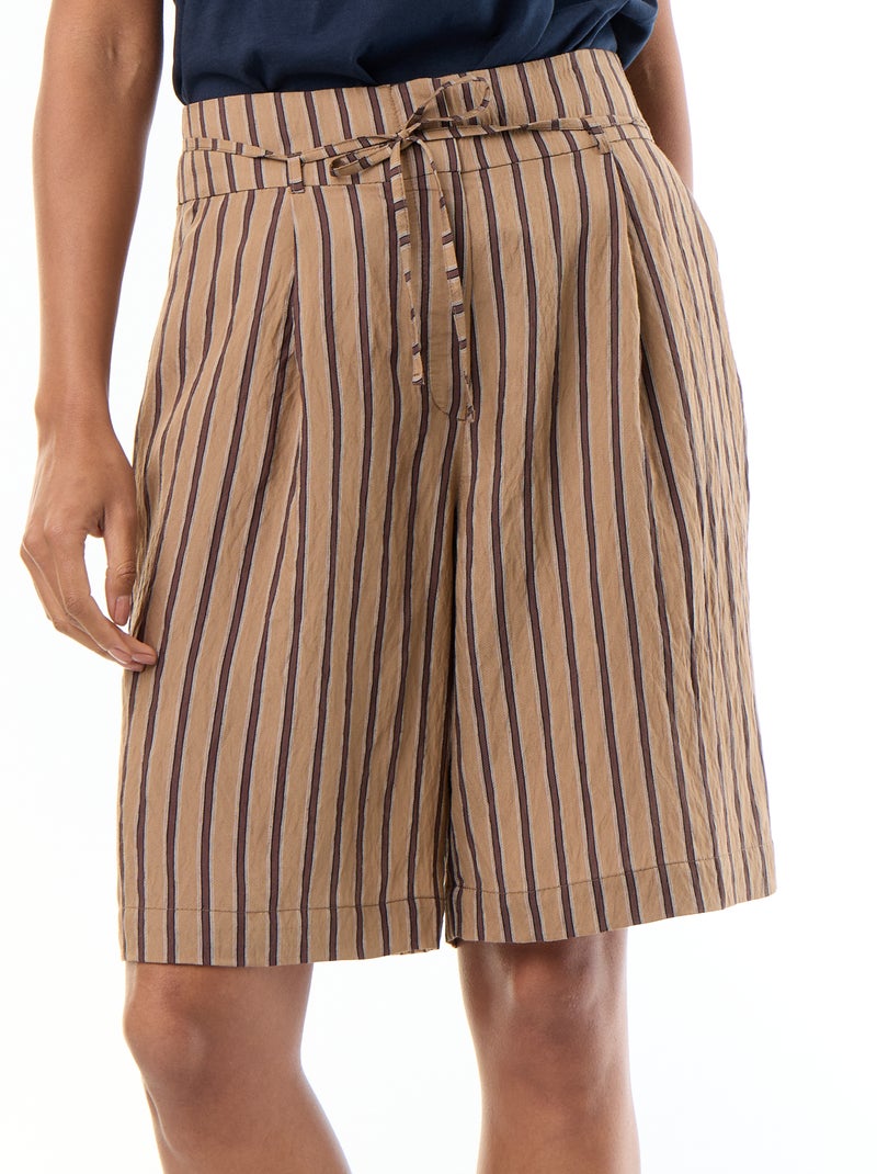 Bermuda ancha de rayas de talle alto Beige - Kiabi