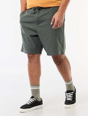 Bermuda chino con abertura abotonada + cremallera + cordones