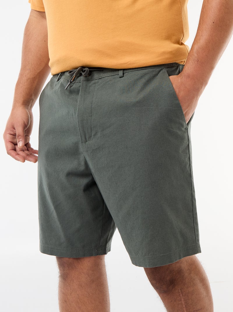 Bermuda chino con abertura abotonada + cremallera + cordones Verde - Kiabi