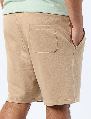 Bermuda chino con cintura elástica
