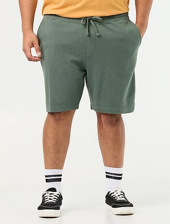 Bermuda chino con cintura elástica