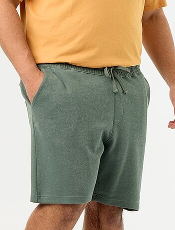 Bermuda chino con cintura elástica