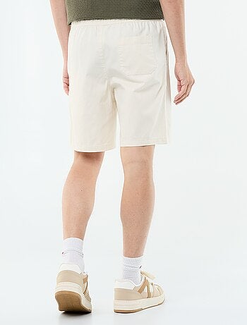 Bermuda chino de sarga