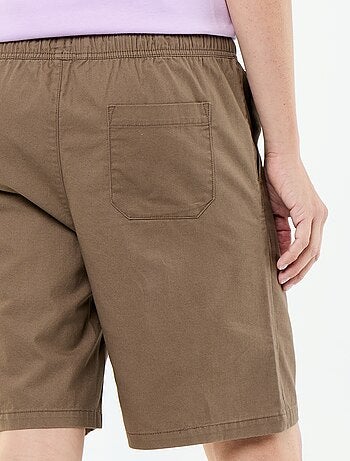 Bermuda chino de sarga