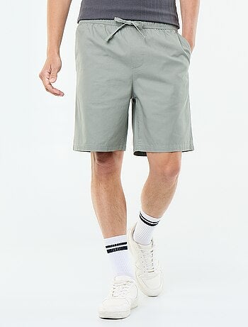 Bermuda chino de sarga
