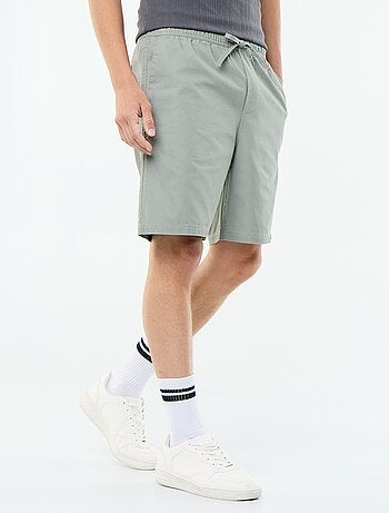 Bermuda chino de sarga
