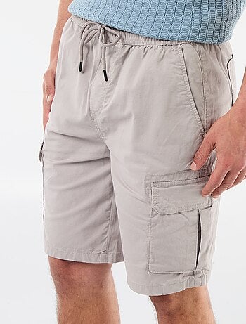 Bermuda chino en popelina con bolsillos con solapa