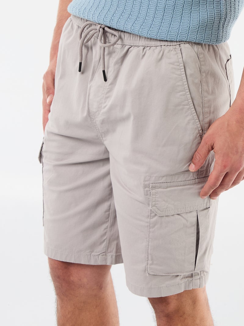 Bermuda chino en popelina con bolsillos con solapa Gris - Kiabi
