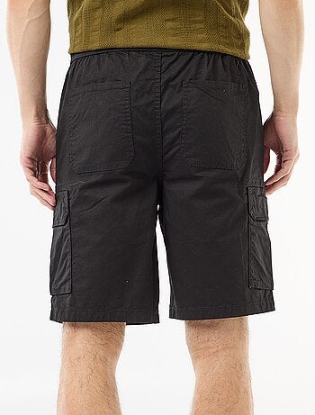 Bermuda chino en popelina con bolsillos con solapa