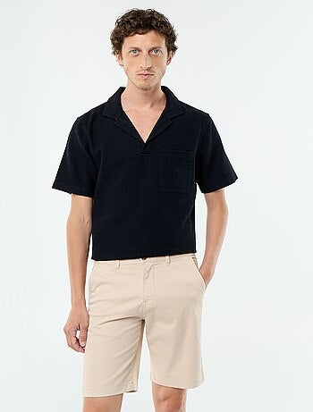 Bermuda chino liso