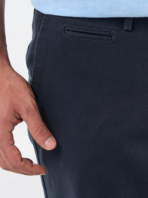 Bermuda chino liso en dobby - Kiabi