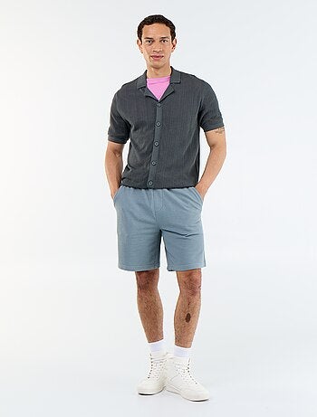Bermuda con cintura elástica y cordones