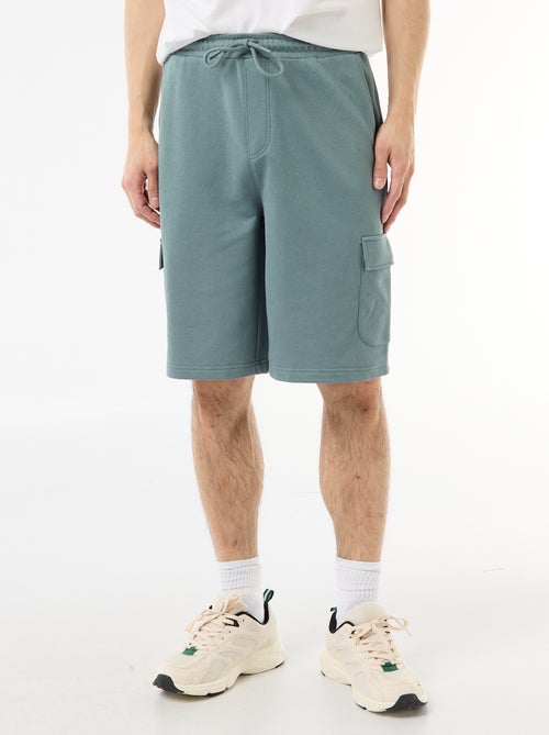 Bermuda de felpa ligera con bolsillos con solapa - Kiabi