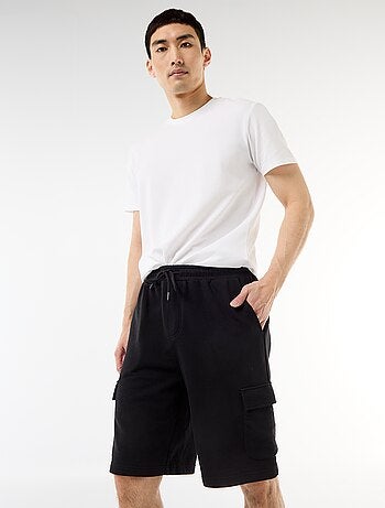 Bermuda de felpa ligera con bolsillos con solapa