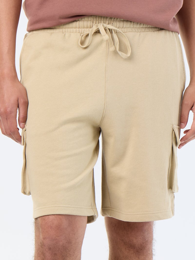 Bermuda de felpa ligera con bolsillos de solapa Beige - Kiabi
