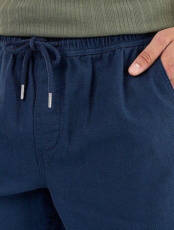 Bermuda de felpa ligera con cordones ajustables