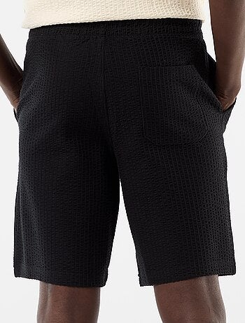 Bermuda de punto grueso liso