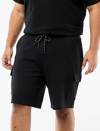 Bermuda de punto piqué con bolsillos de solapa