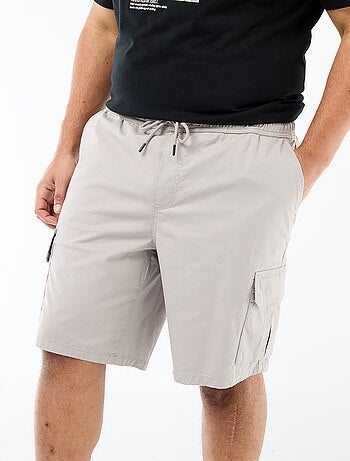 Bermuda de sarga multibolsillos