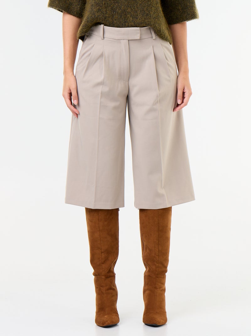 Bermuda larga corte chino Beige - Kiabi