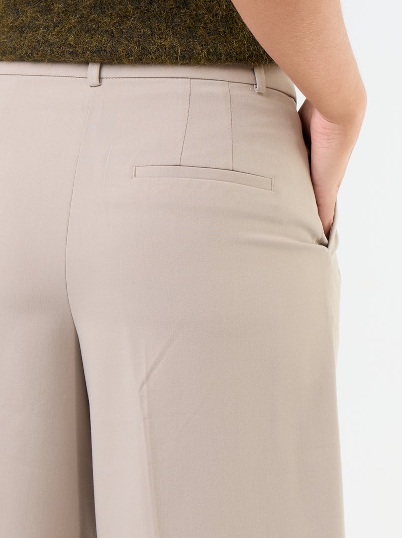 Bermuda larga corte chino Beige - Kiabi