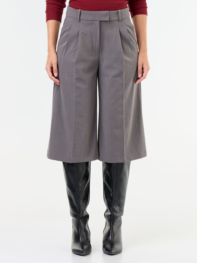 Bermuda larga corte chino Gris - Kiabi
