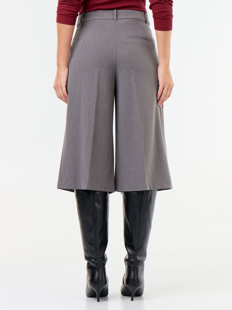 Bermuda larga corte chino Gris - Kiabi