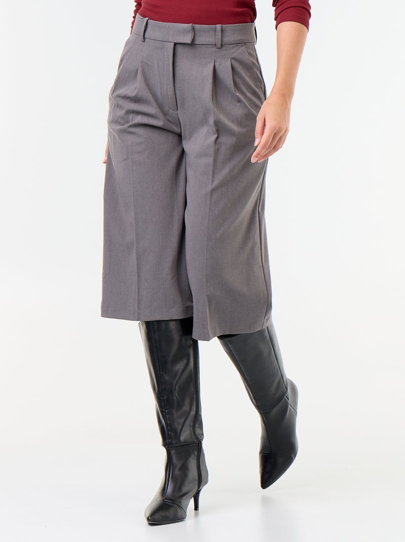 Bermuda larga corte chino Gris - Kiabi