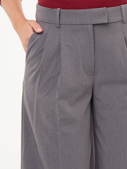 Bermuda larga corte chino - Kiabi
