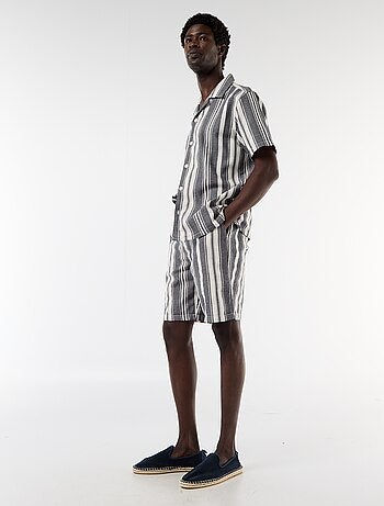 Bermuda ligero con cordones ajustables