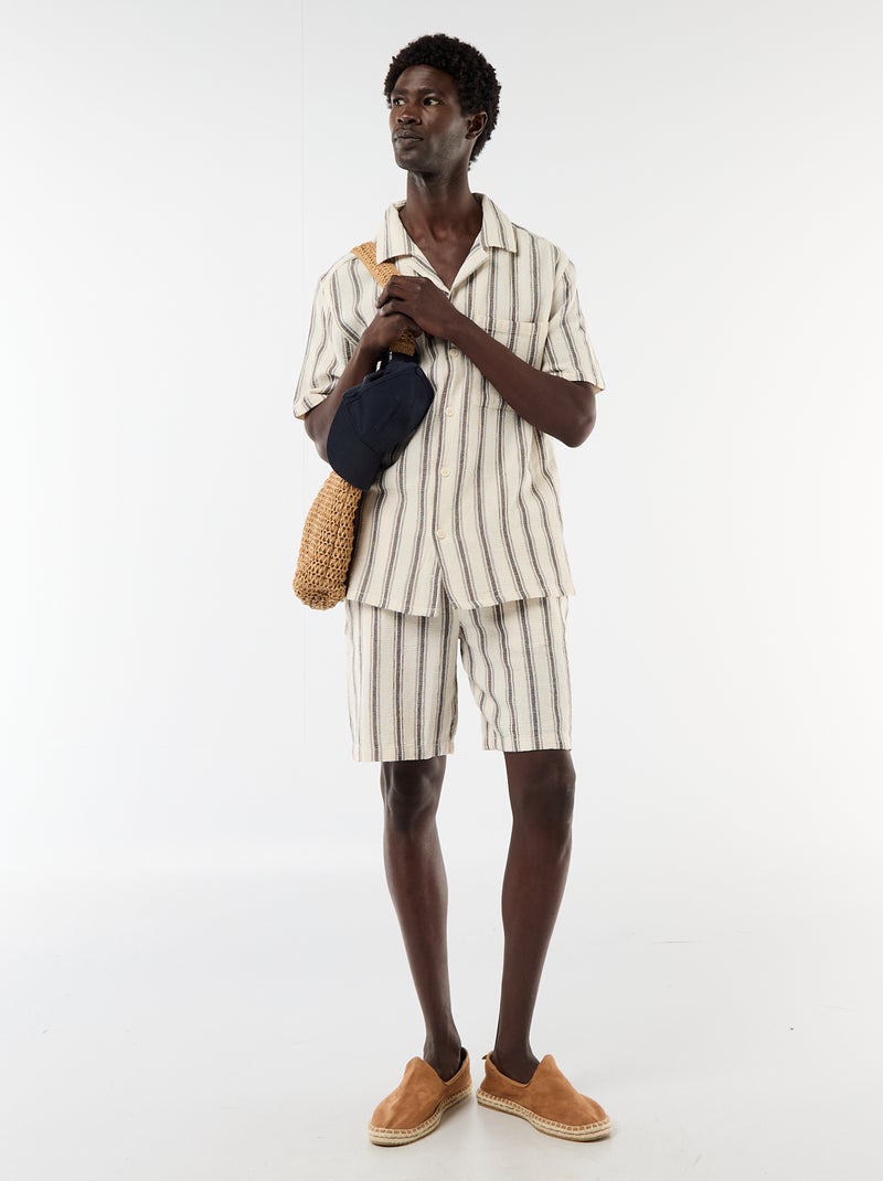 Bermuda ligero de rayas Beige - Kiabi