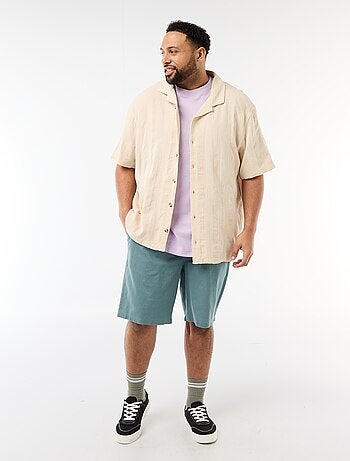 Bermuda ligero liso con 4 bolsillos