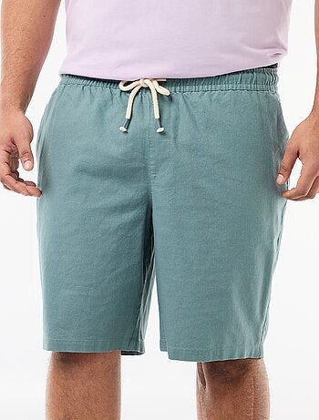 Bermuda ligero liso con 4 bolsillos