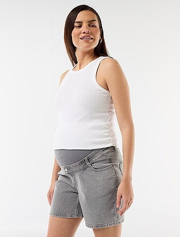 Bermuda vaquero de tiro alto de maternidad