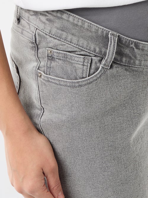 Bermuda vaquero de tiro alto de maternidad - Kiabi