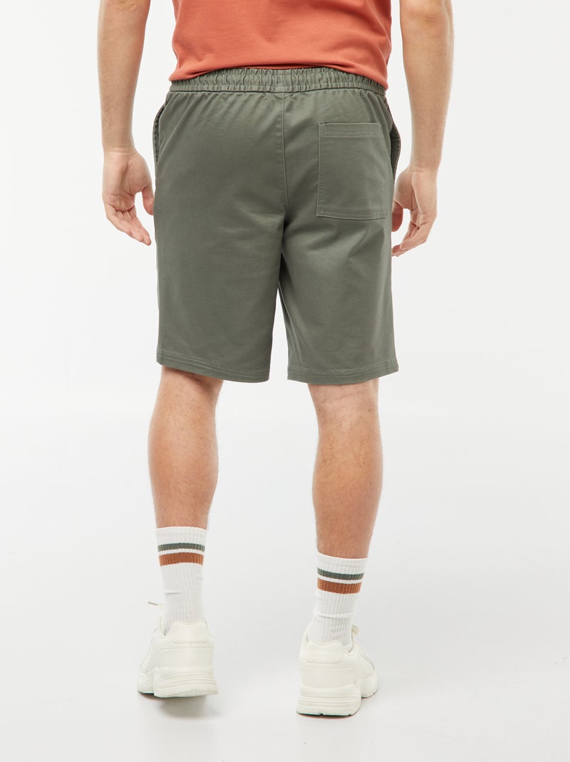 Bermudas chic con corte recto VERDE - Kiabi