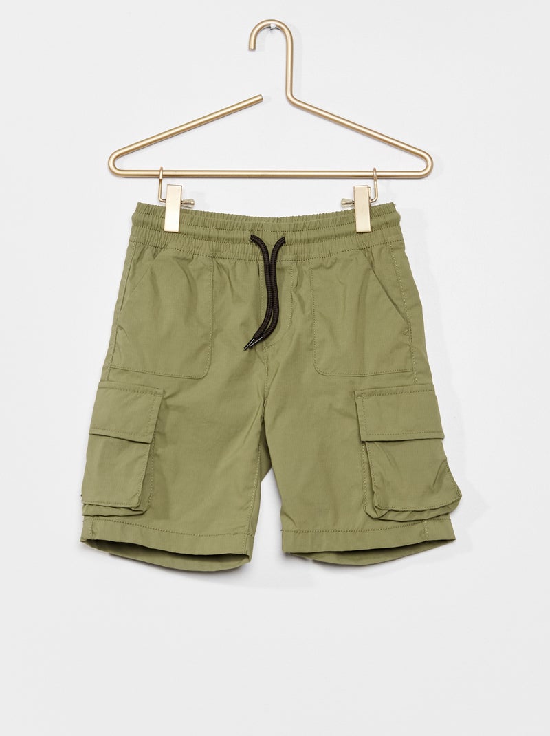 Bermudas con bolsillos cargo verde liquen - Kiabi