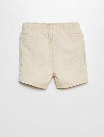 Bermudas con bolsillos de parche