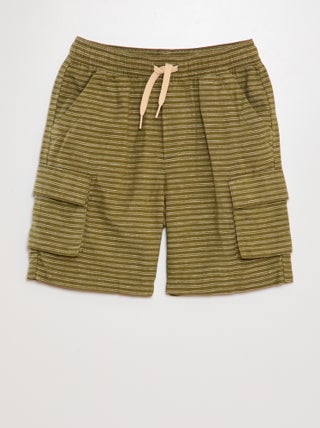 Bermudas con múltiples bolsillos