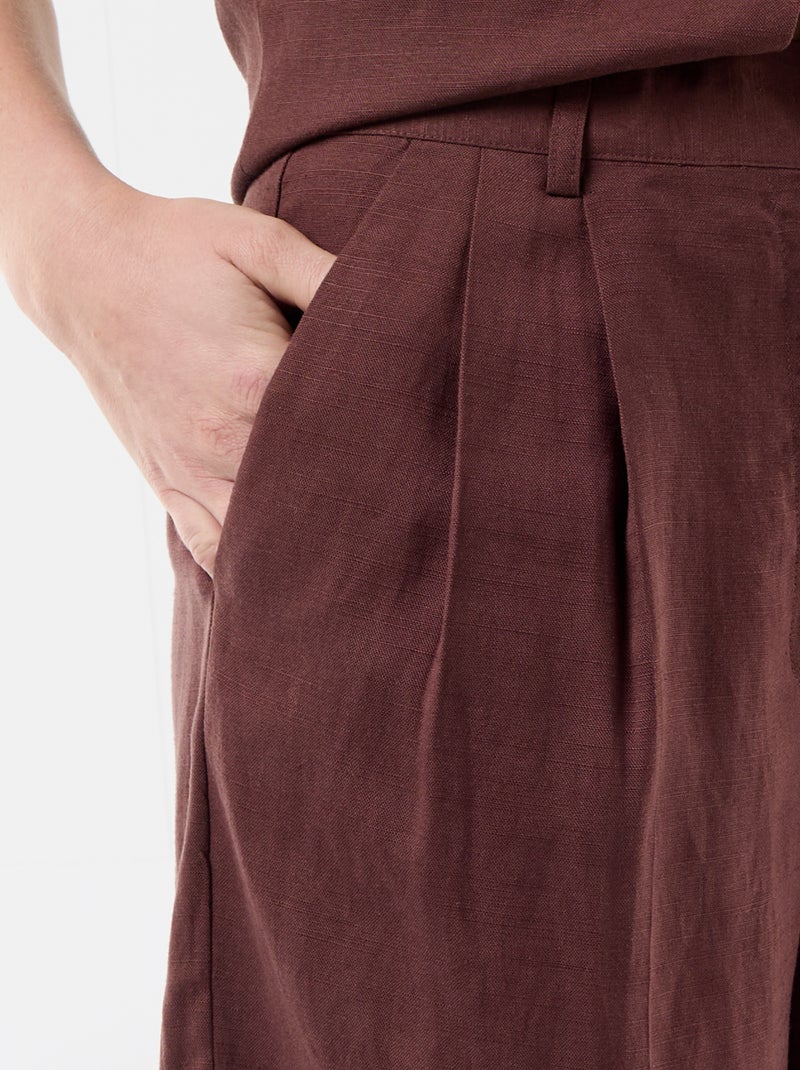 Bermudas con pinzas Marron - Kiabi